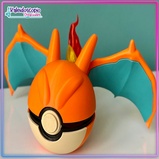 Pokeball Charizard