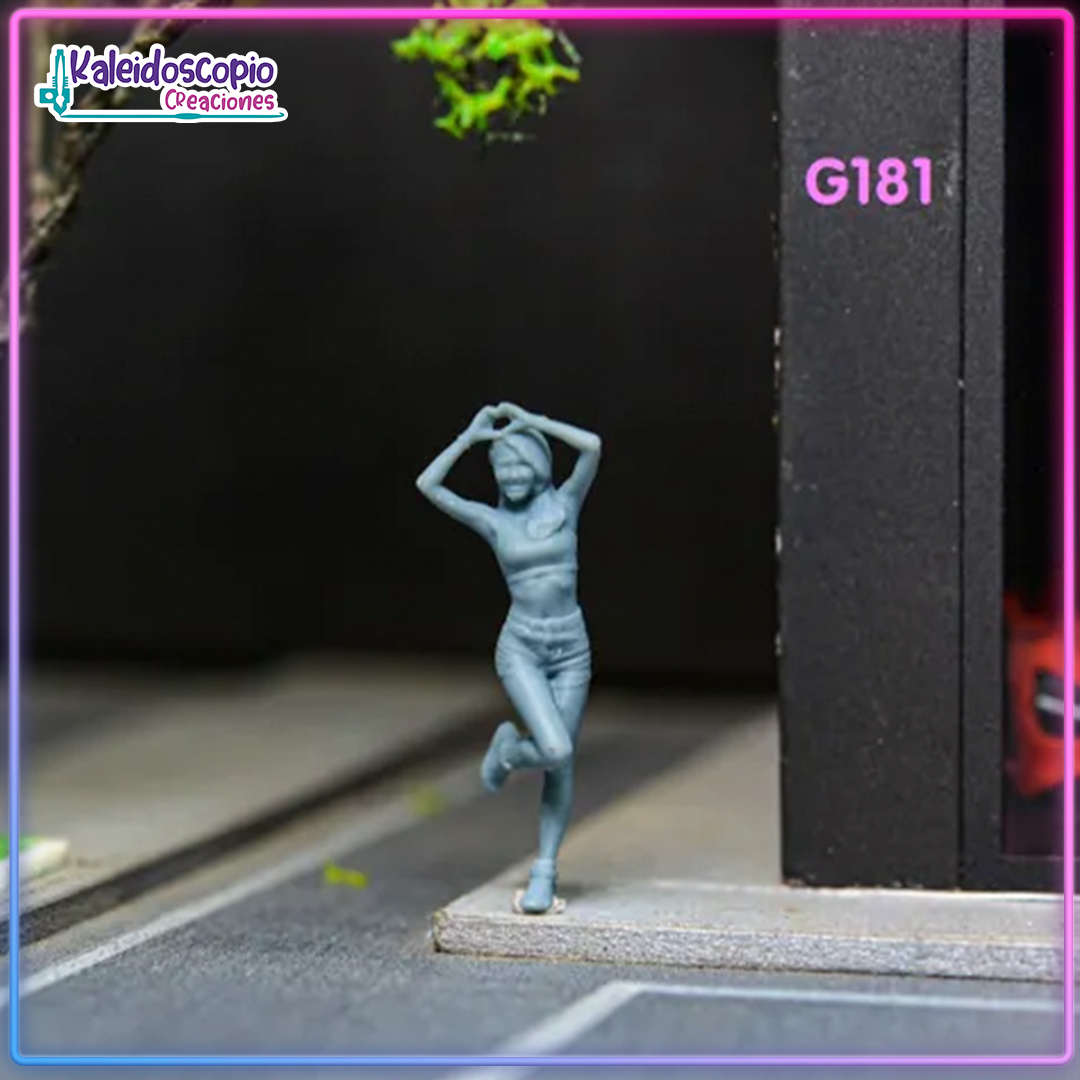 Chica 181 - ESCALA 164  - Minis Dioramas