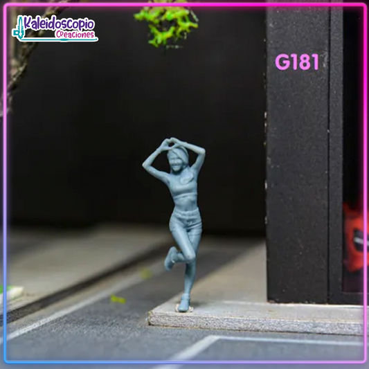 Chica 181 - ESCALA 164  - Minis Dioramas