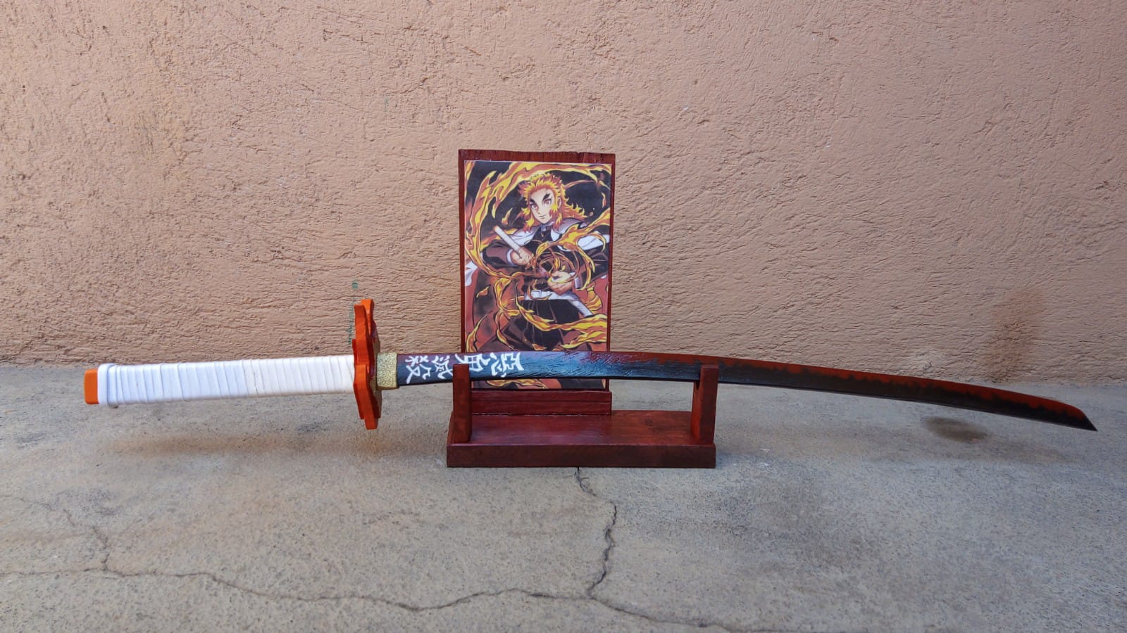 Kyojuro Rengoku Katana de madera cosplay prop